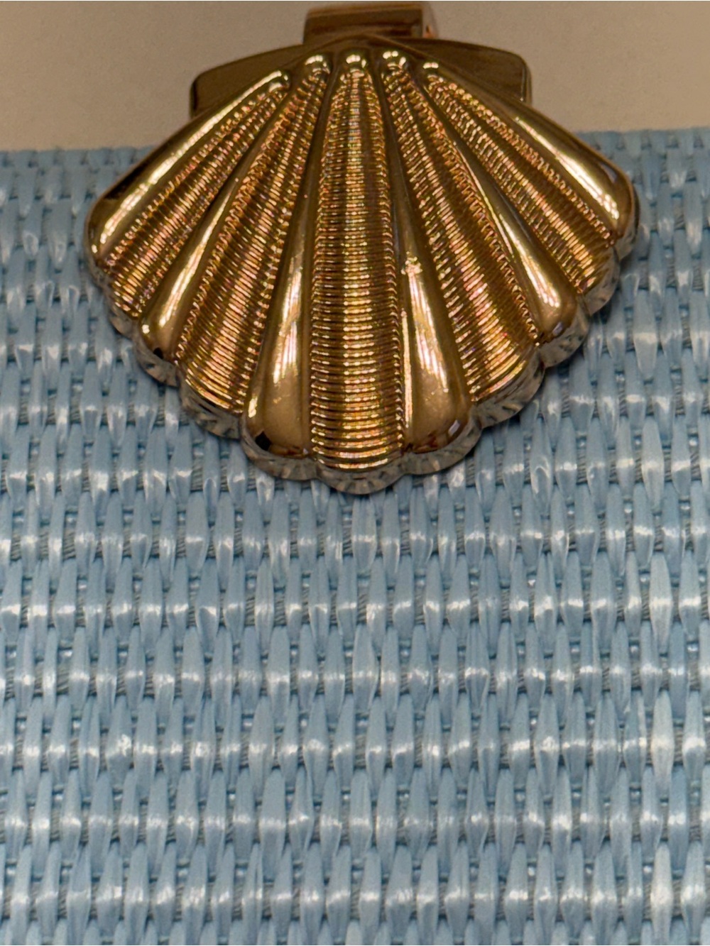 Tommy Bahama Light Blue Woven Shell Clutch with Gold Chain NWT - Picture 12 of 12